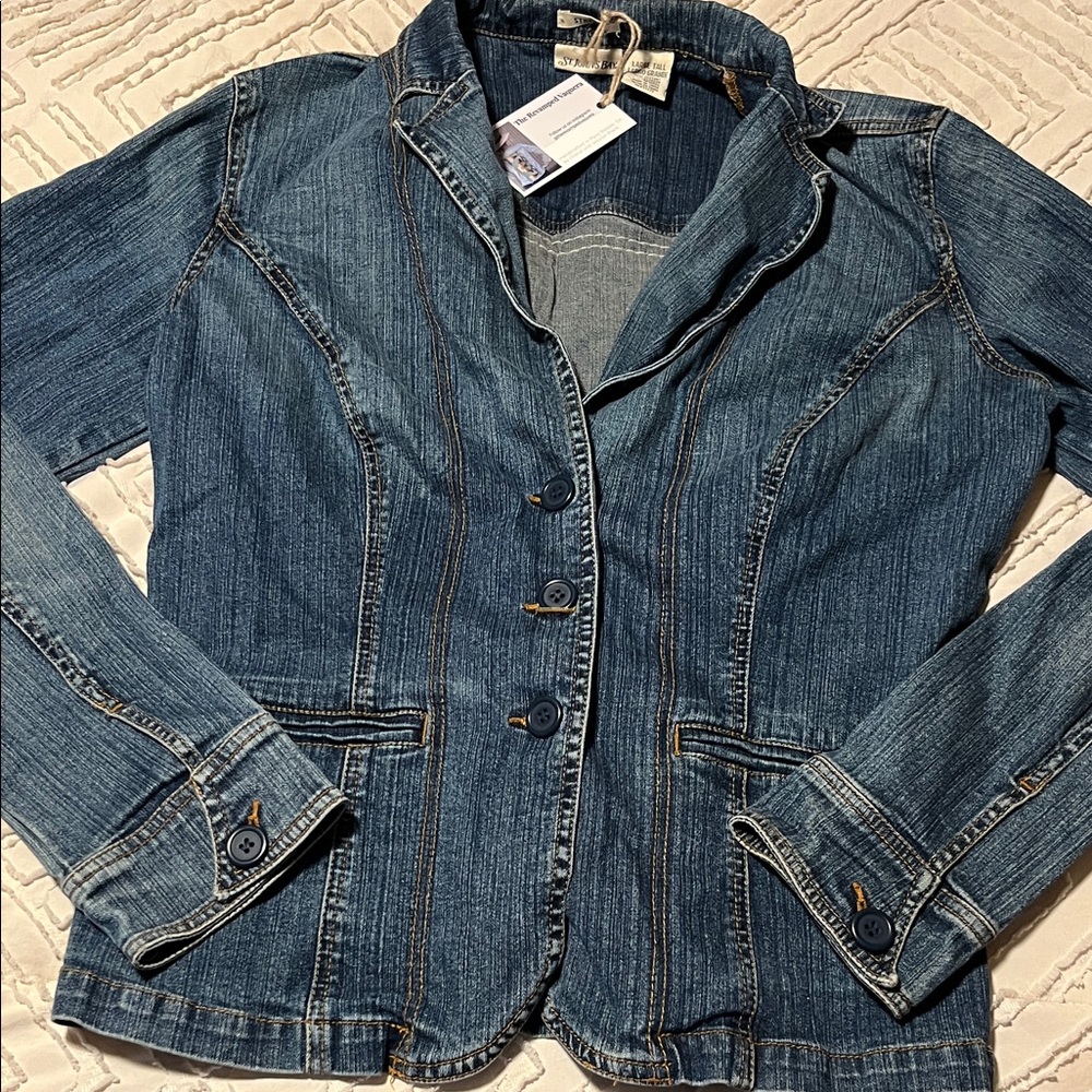 Denim Jacket With Geometric Patch - image 2